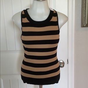 Small sleeveless lightweight sweater
